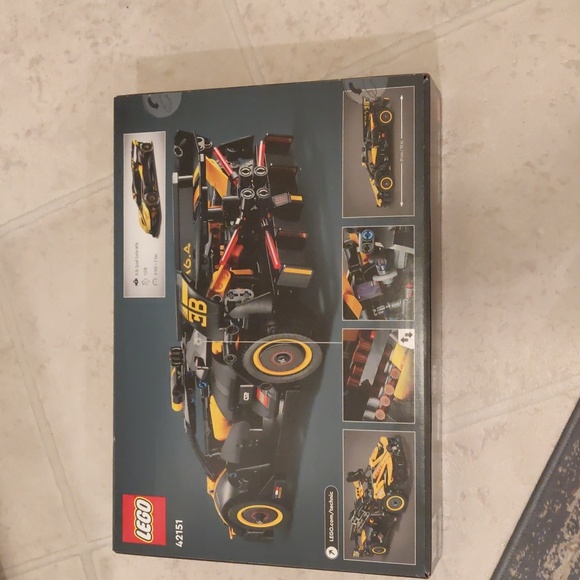 New!Bugatti Yellow and Black Building Sets & Blocks - Picture 6 of 8